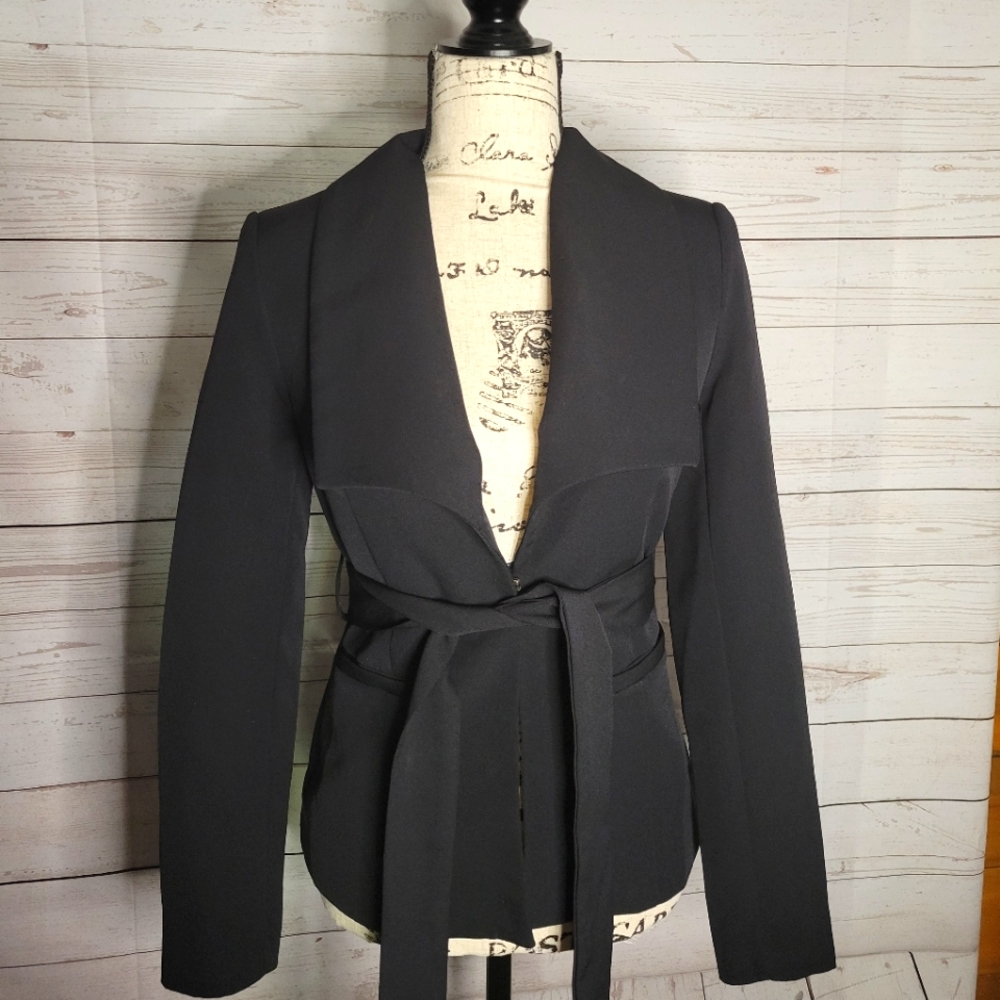Black blazer tie long sleeve coat proffessional outer padded small 36 nasello